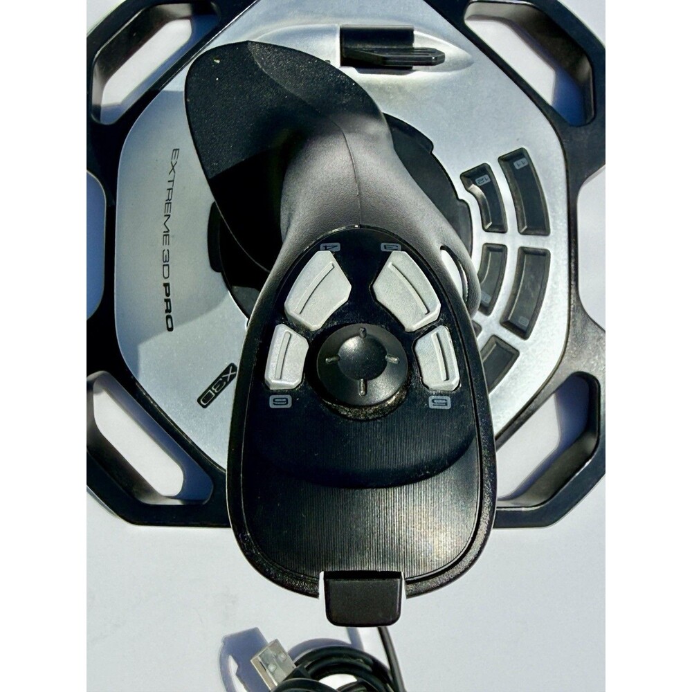 Logitech X30 Extreme 3D Pro Flight Control Joystick Tested - Picture 6 of 9